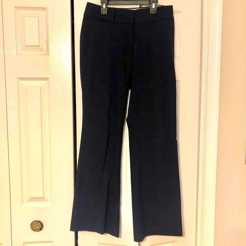 Women’s size 2 dark navy LOFT Julie Trouser